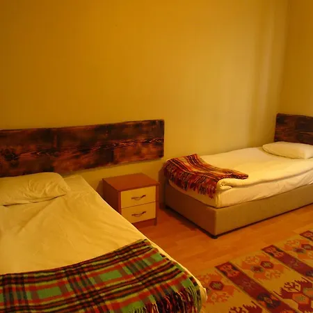 Pensjonat Amazon Antique 3*