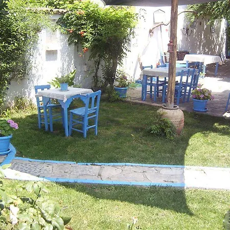 Amazon Antique Pensjonat 3*