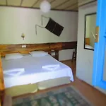 Amazon Antique 4*