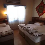 Penzion Amazon Antique 4*