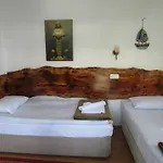 Penzion Amazon Antique 4*