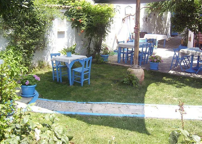 Amazon Antique Penzion 4*